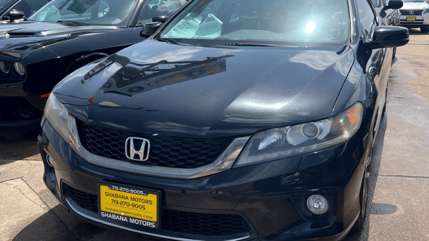 Black Pre-owned Honda Accord 